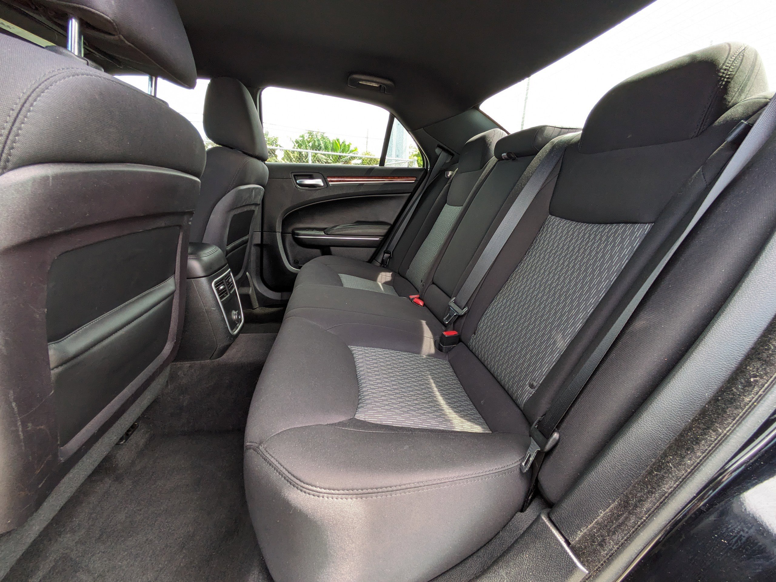 2012 Chrysler 300 Base photo 10