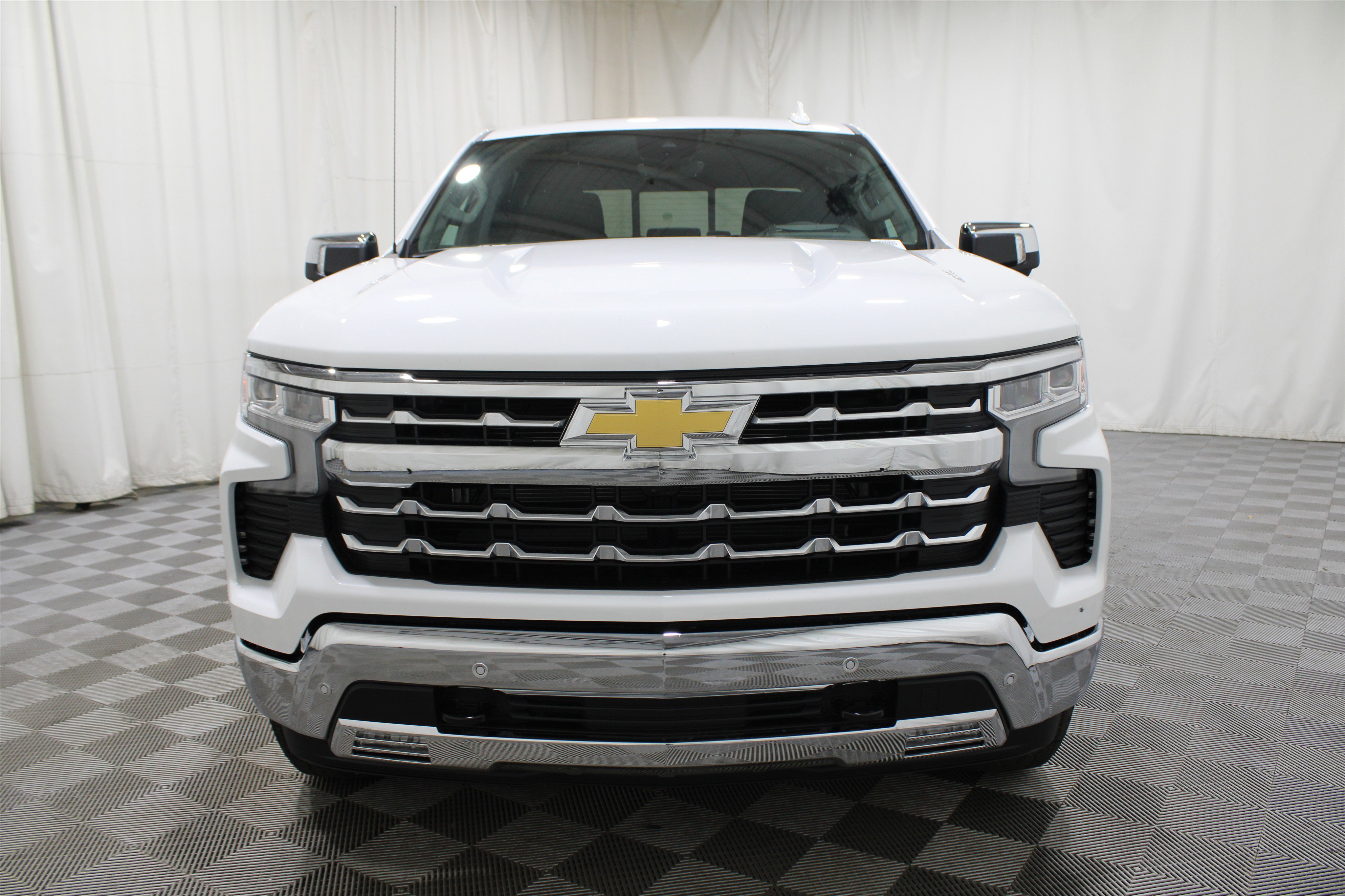 2026 Chevrolet Silverado 1500 LTZ photo 18