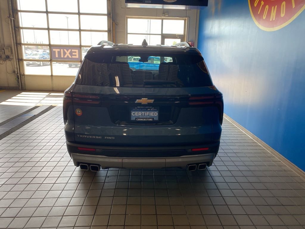 2025 Chevrolet Traverse photo 15