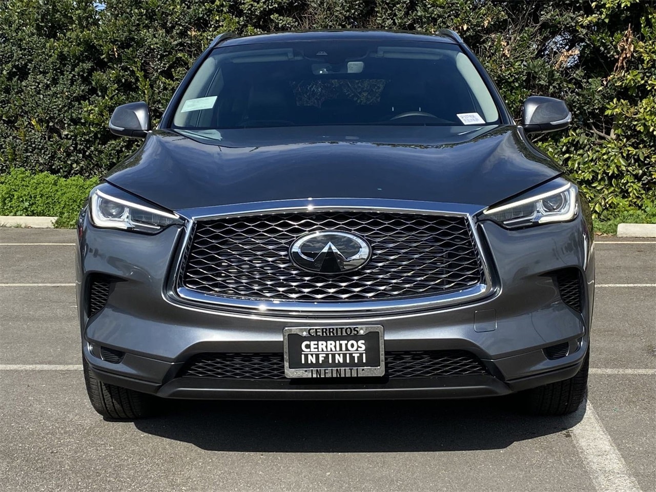2025 Infiniti QX50 Luxe AWD photo 2