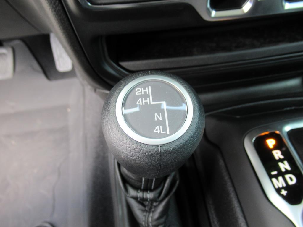 2025 Jeep Gladiator Sport S photo 25