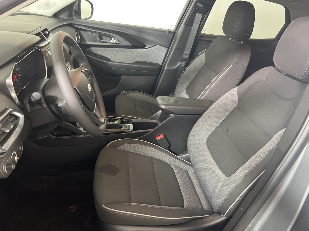 2023 Chevrolet Trailblazer LT photo 3