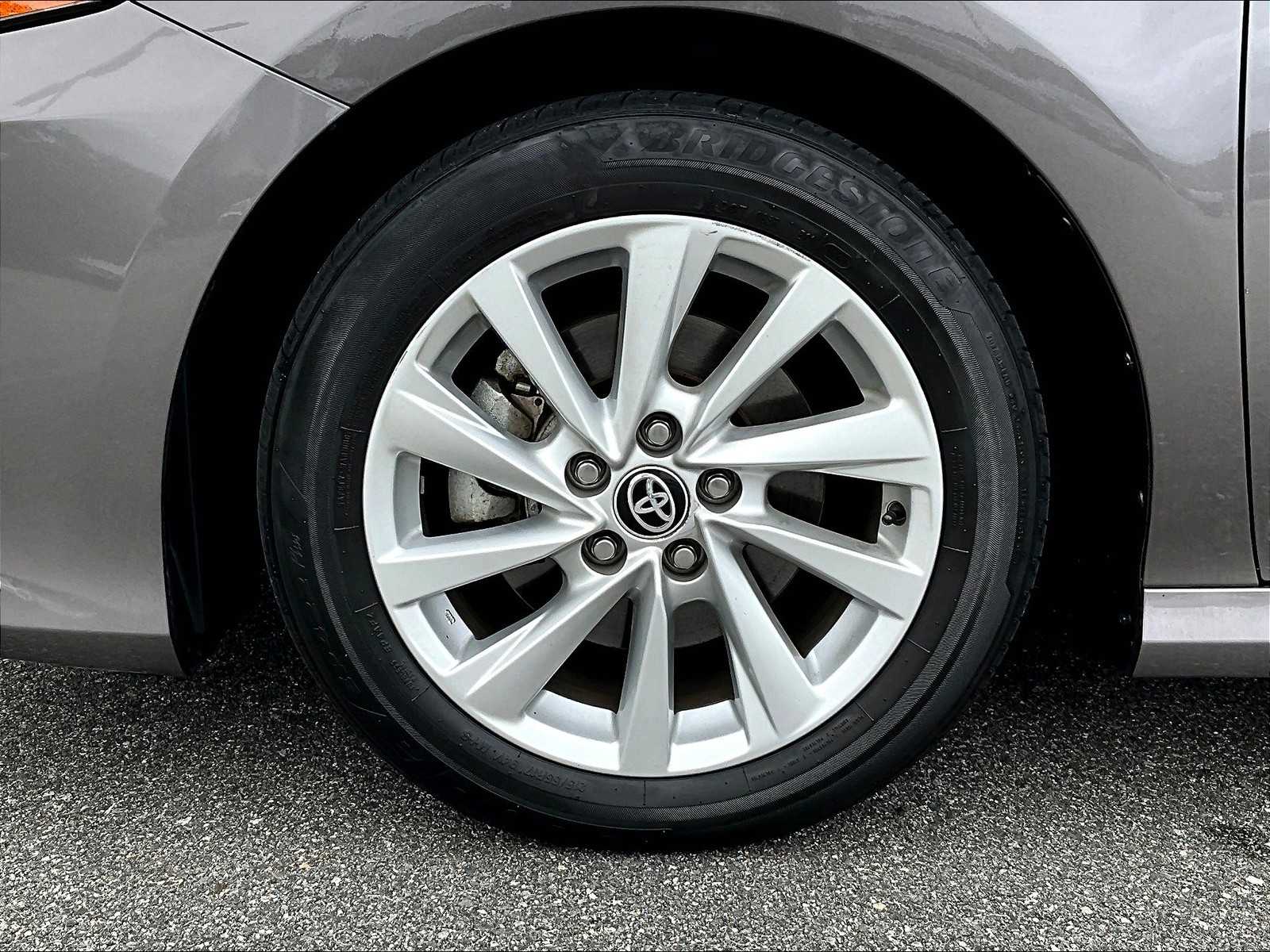 2024 Toyota Camry LE photo 5