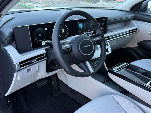 2026 Hyundai Tucson Hybrid SEL Convenience photo 2