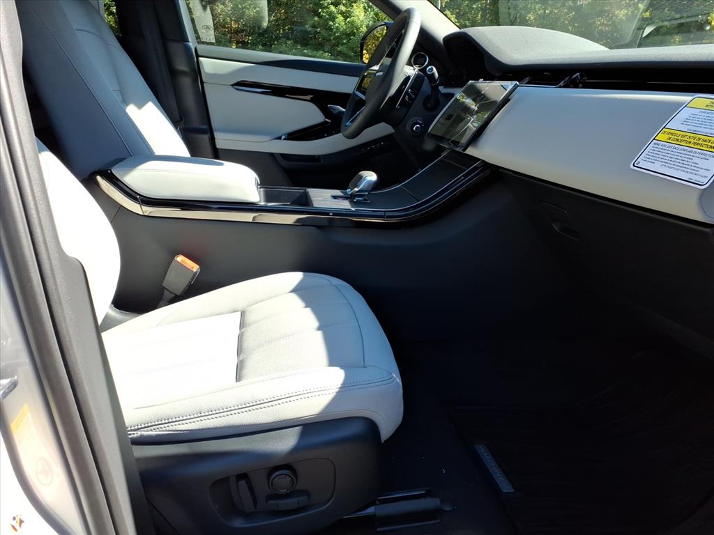 2026 Land Rover Range Rover Evoque S photo 3