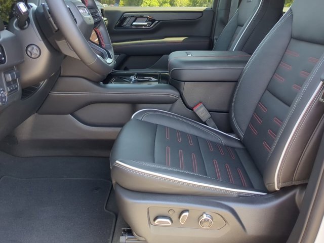 2025 Gmc Yukon AT4 Ultimate photo 13