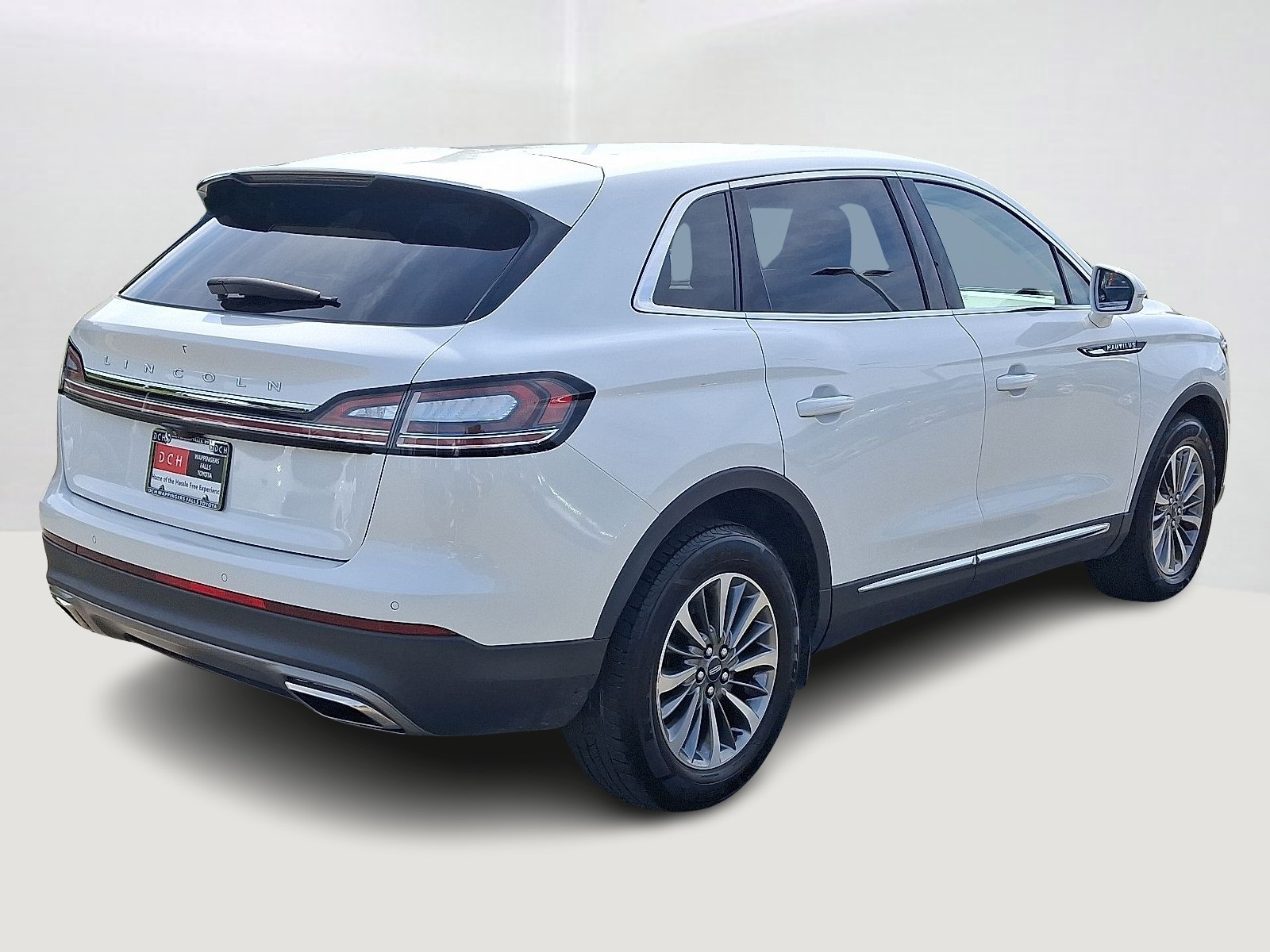 2021 Lincoln Nautilus Standard photo 4