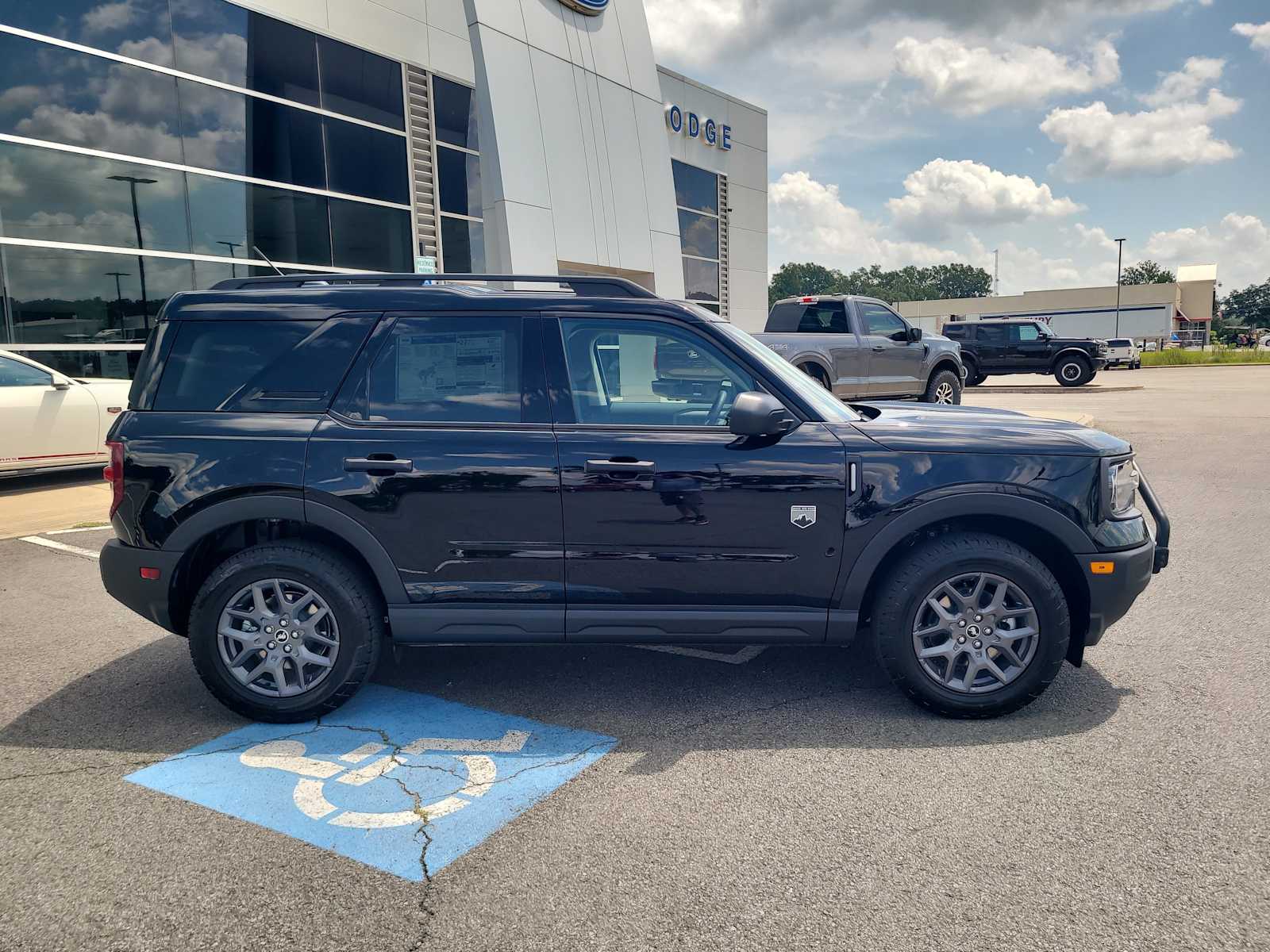 2025 Ford Bronco Sport Big Bend photo 2