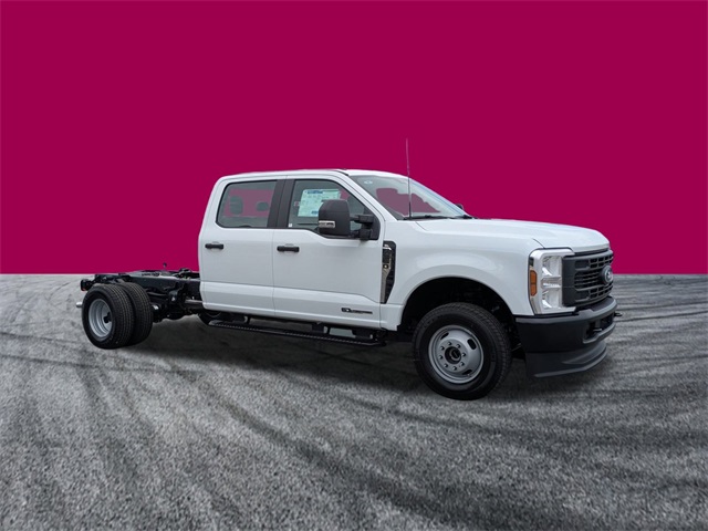2026 Ford F-350 XL photo 2