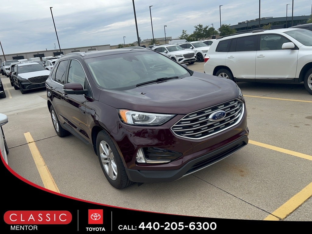 2019 Ford Edge SEL photo 4