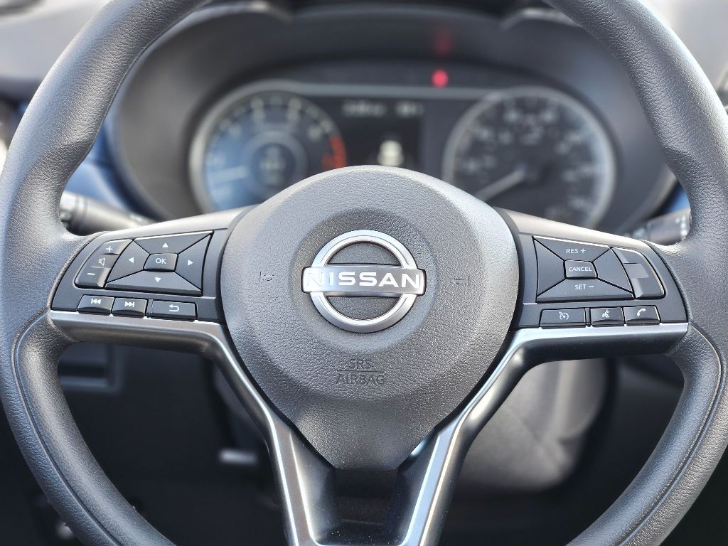 2025 Nissan Versa SV photo 13