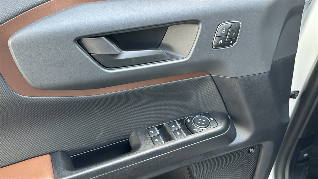 2024 Ford Bronco Sport Outer Banks photo 18