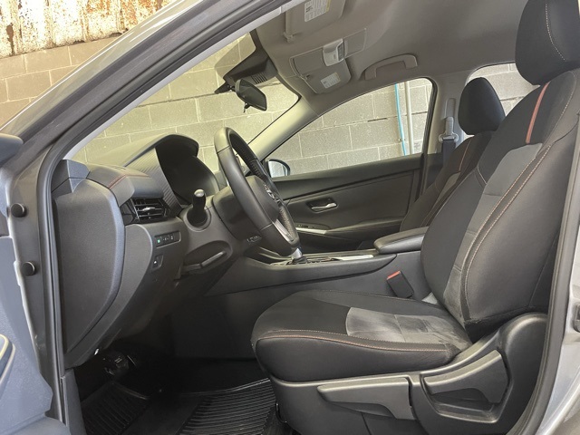 2024 Nissan Sentra SR photo 19