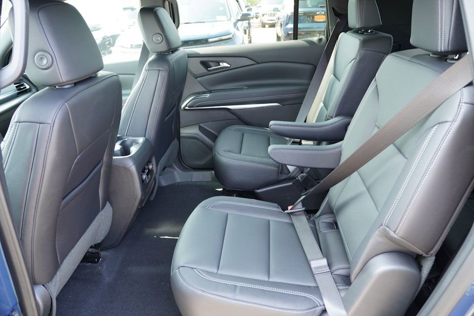 2026 Chevrolet Traverse photo 11