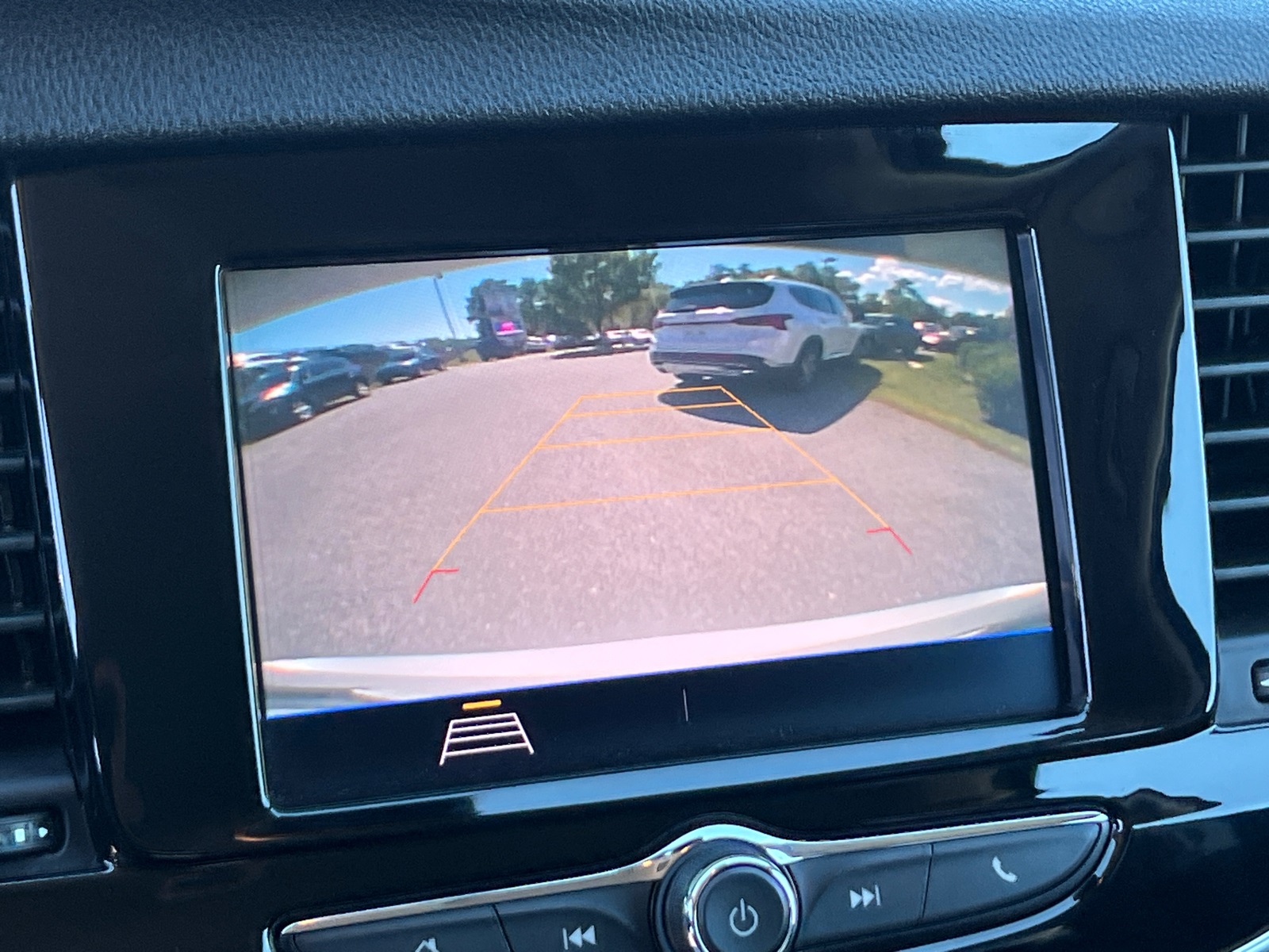 2022 Buick Encore Preferred photo 25