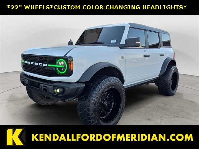 2023 Ford Bronco 4-Door Wildtrak's photo