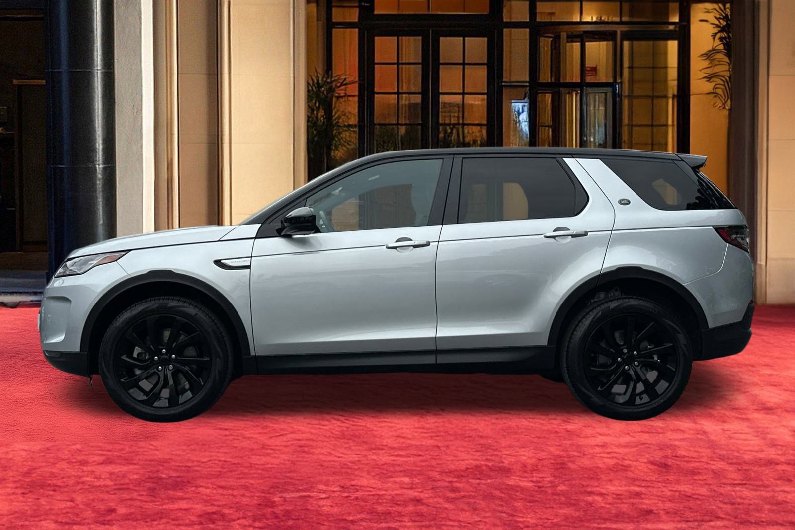 2023 Land Rover Discovery Sport SE photo 2