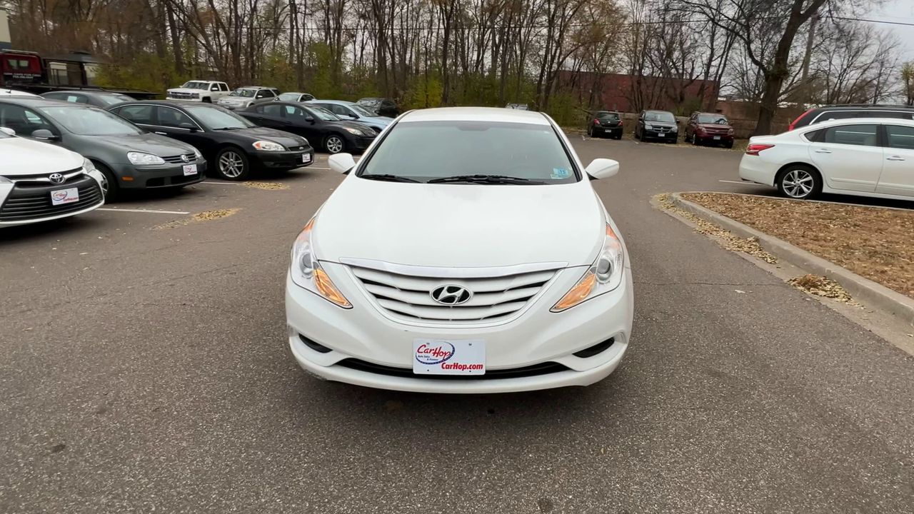 2013 Hyundai Sonata GLS photo 3