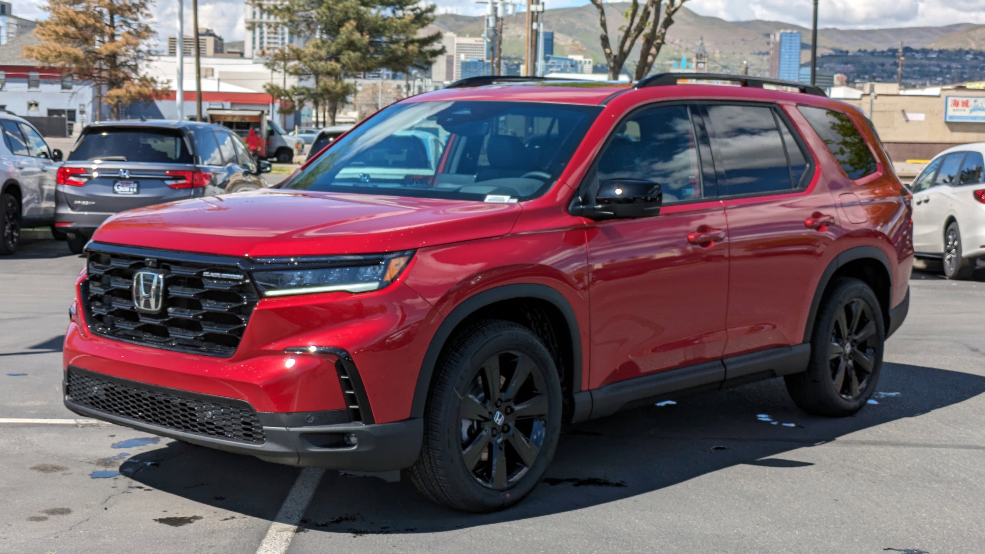 2025 Honda Pilot Black Edition photo 3