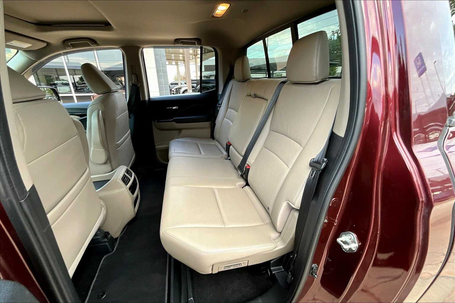 2020 Honda Ridgeline RTL-E photo 17