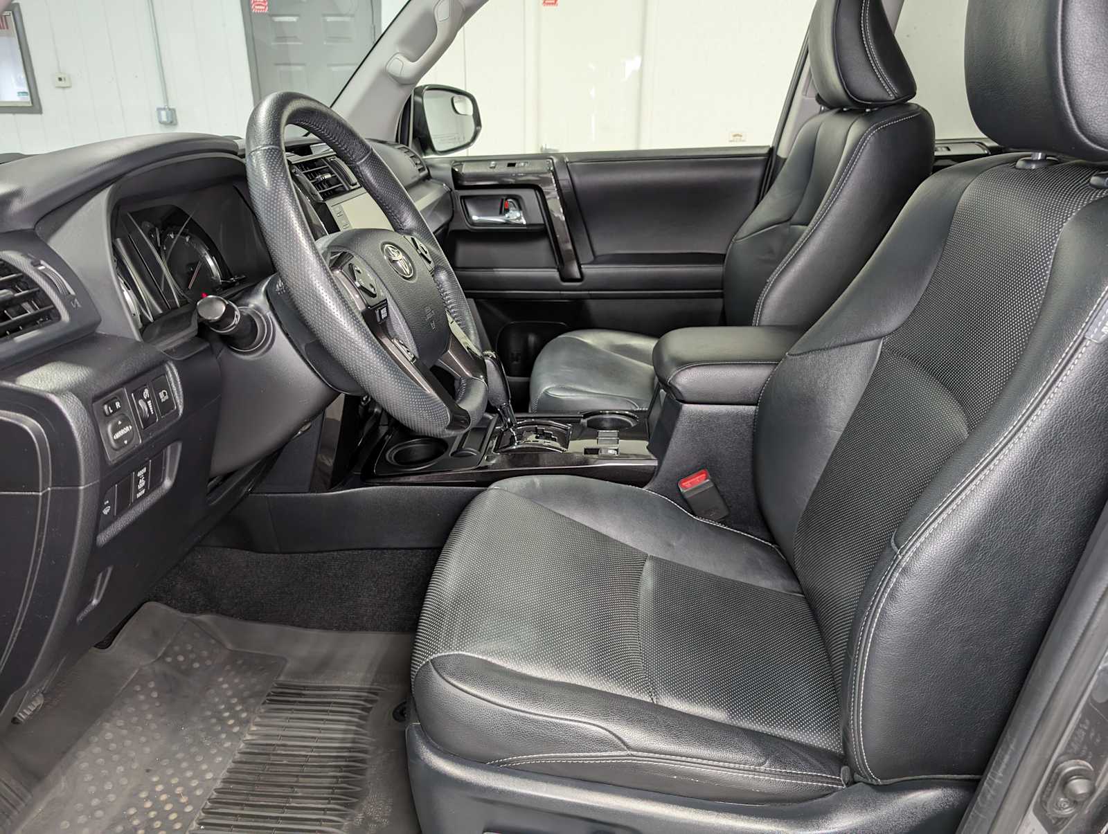 2020 Toyota 4Runner Nightshade Edition photo 4
