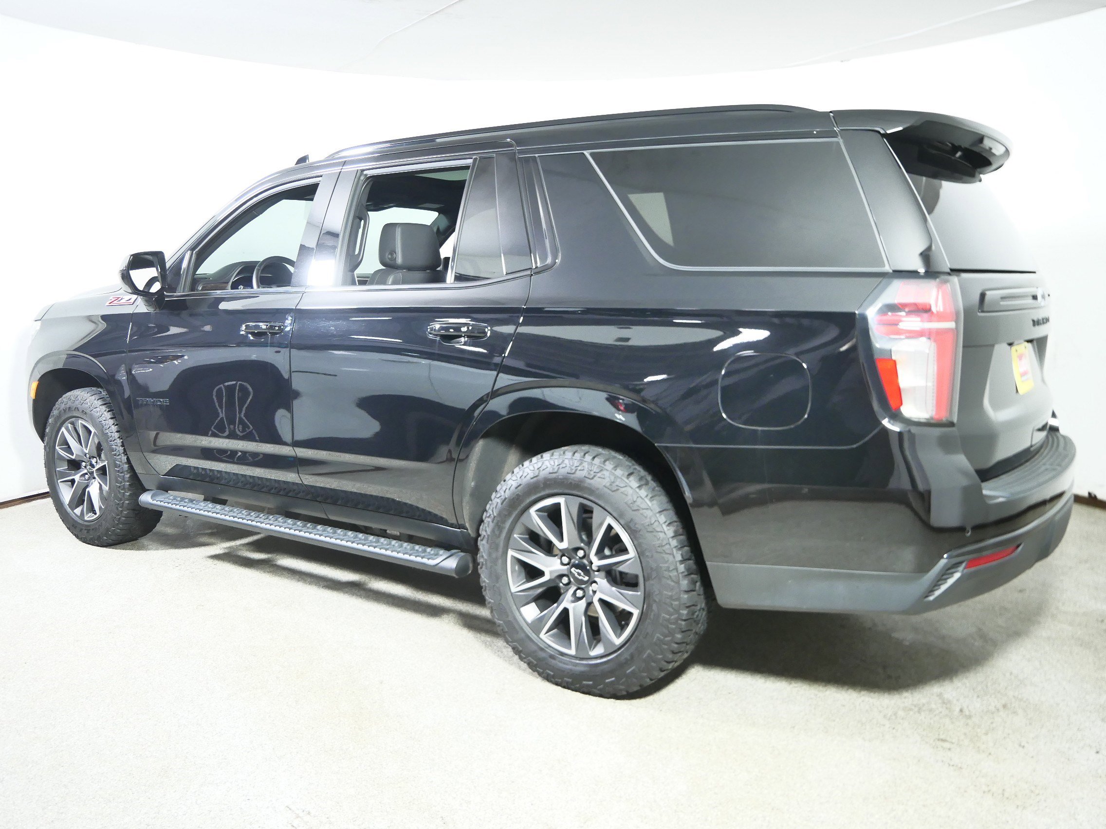 2023 Chevrolet Tahoe Z71 photo 9