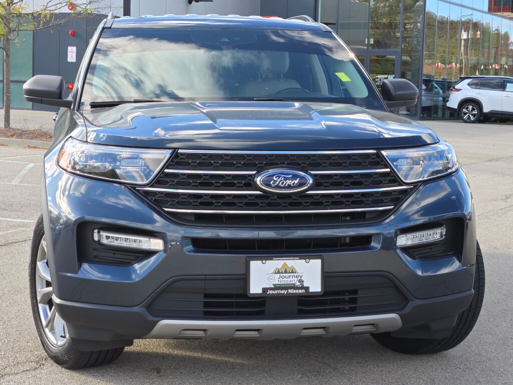 2022 Ford Explorer XLT photo 2