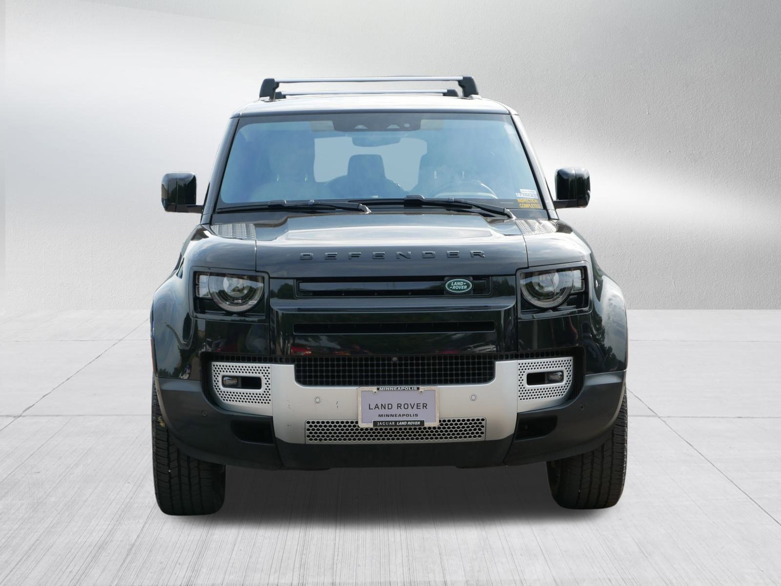2020 Land Rover Defender HSE photo 2
