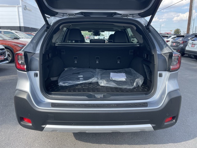 2025 Subaru Outback Touring XT photo 7