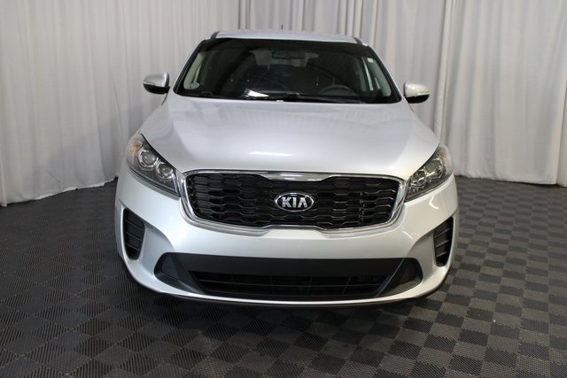 2019 Kia Sorento LX photo 2