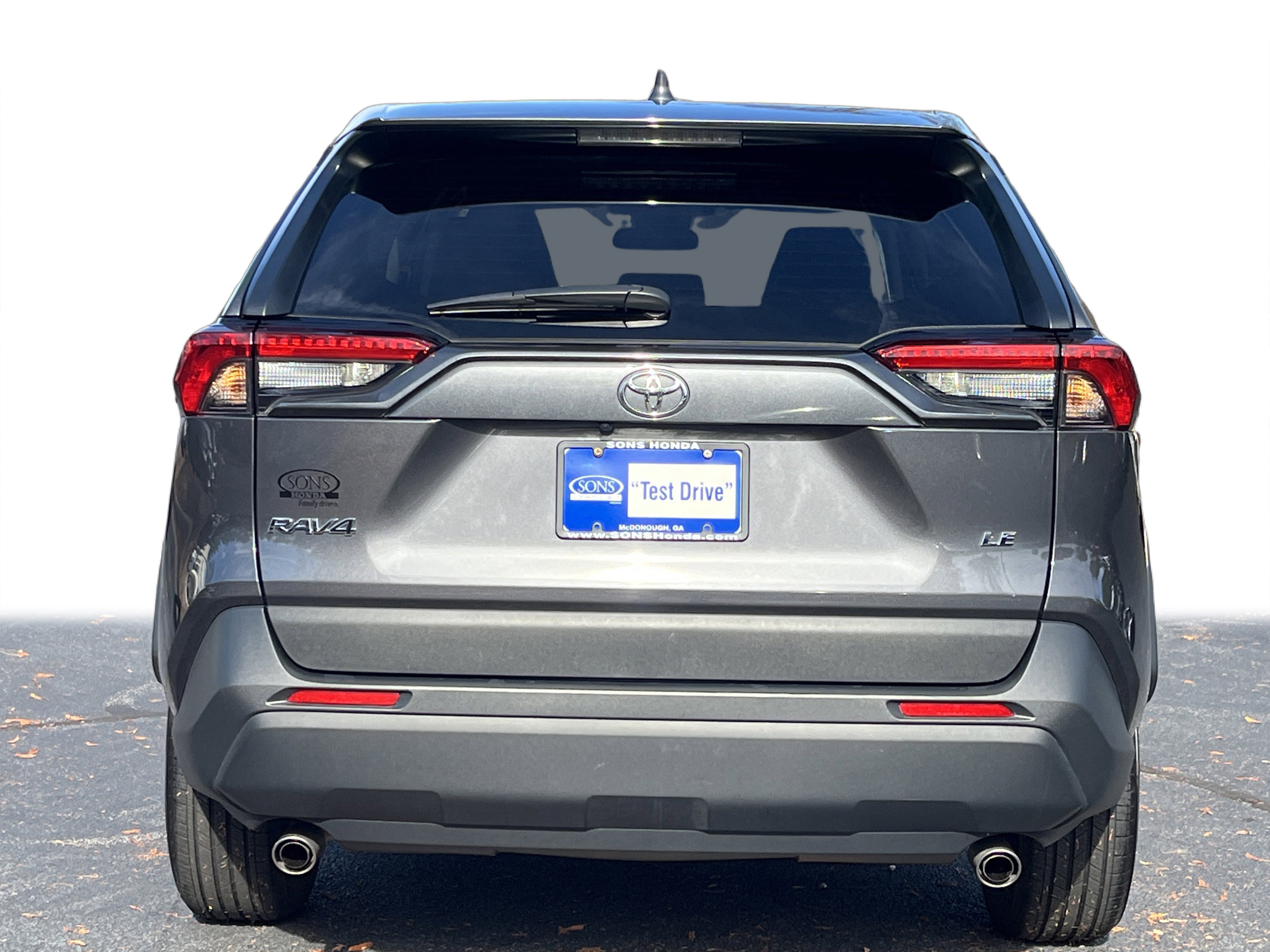 2025 Toyota RAV4 LE photo 3