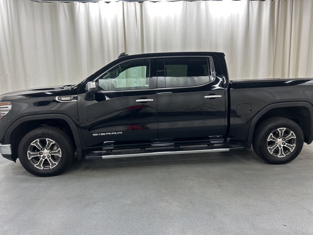 2022 Gmc Sierra 1500 SLT photo 3