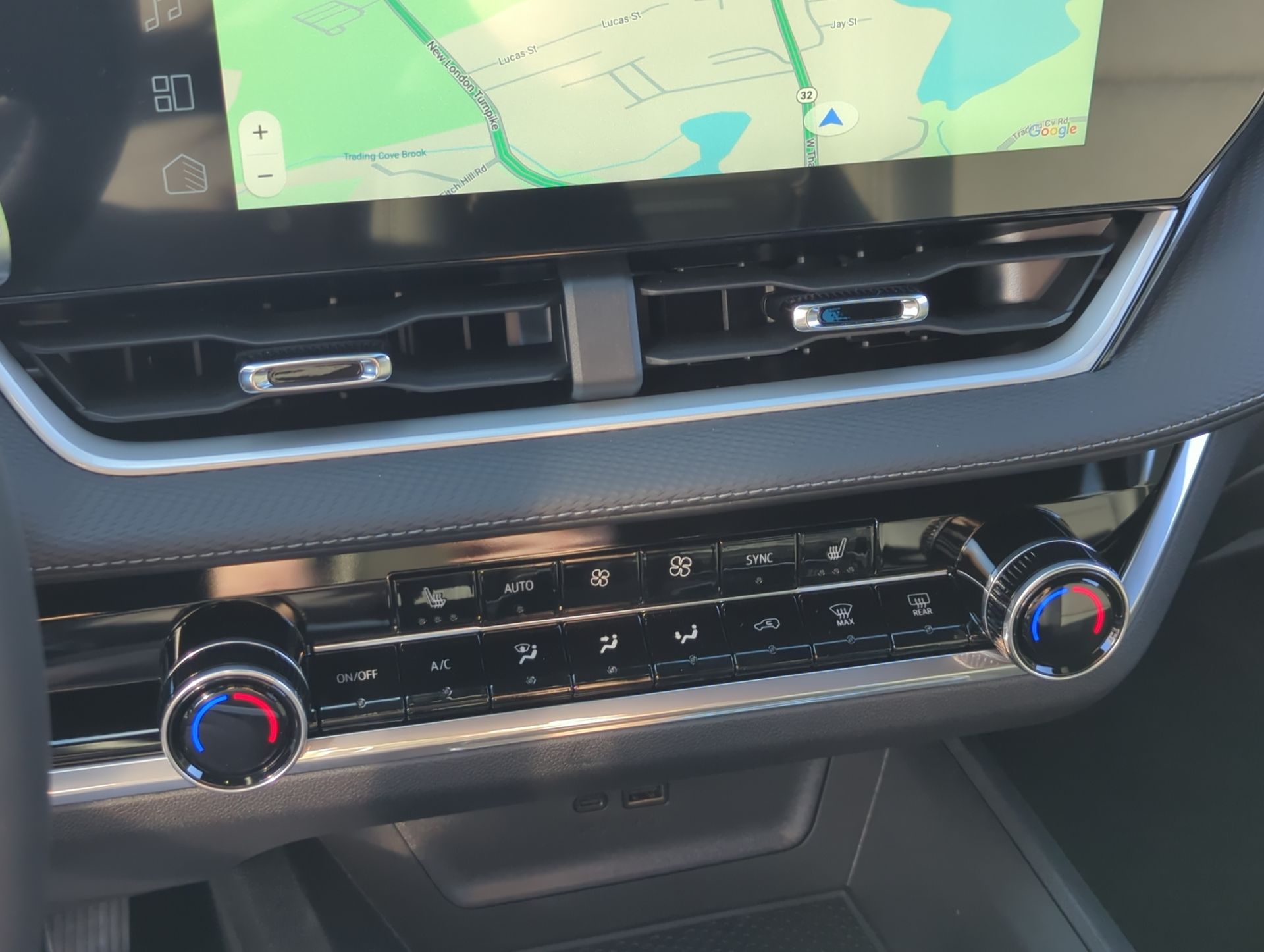 2025 Chevrolet Equinox LT photo 9