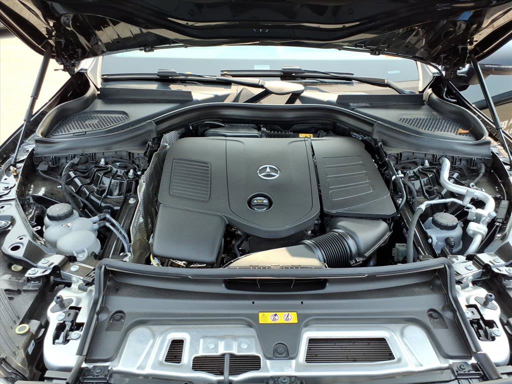 2025 Mercedes Benz GLC 300 4MATIC photo 9