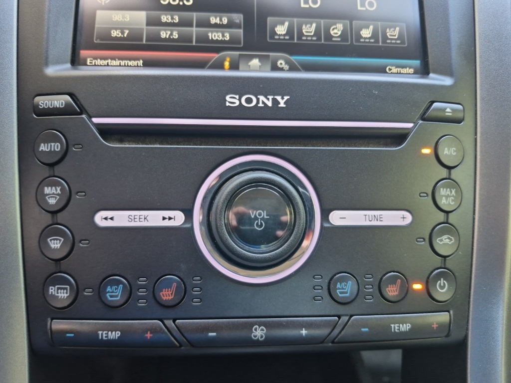 2016 Ford Fusion Titanium photo 21
