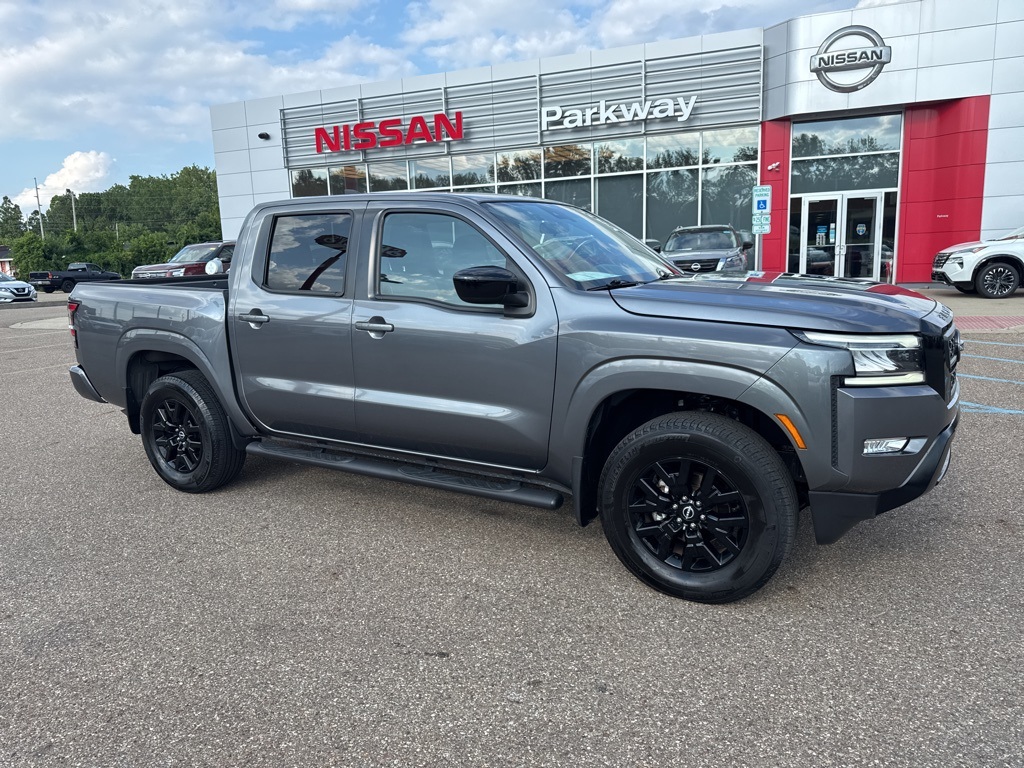 2023 Nissan Frontier SV photo 2