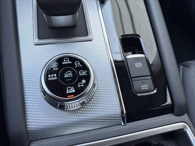 2025 Mitsubishi Outlander PHEV SEL photo 19