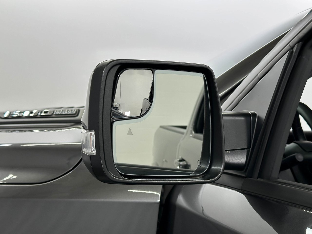 2022 Ram 1500 Laramie photo 24
