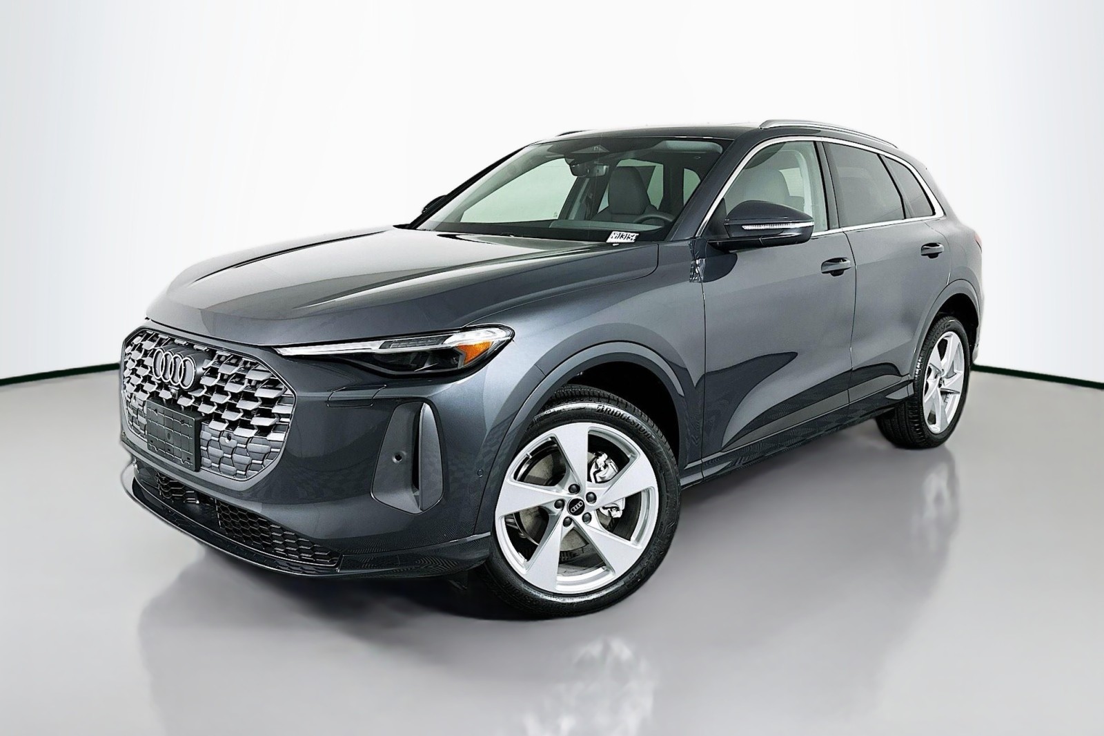 2025 Audi New Q5 Premium Plus's photo