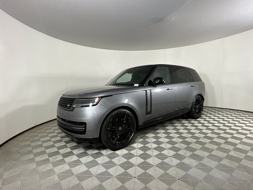 2025 Land Rover Range Rover SE's photo