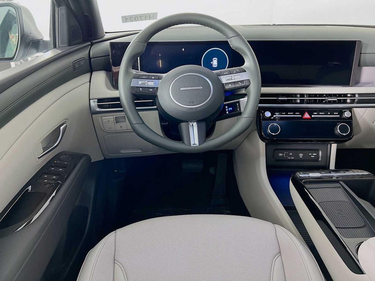 2025 Hyundai Tucson Limited photo 4