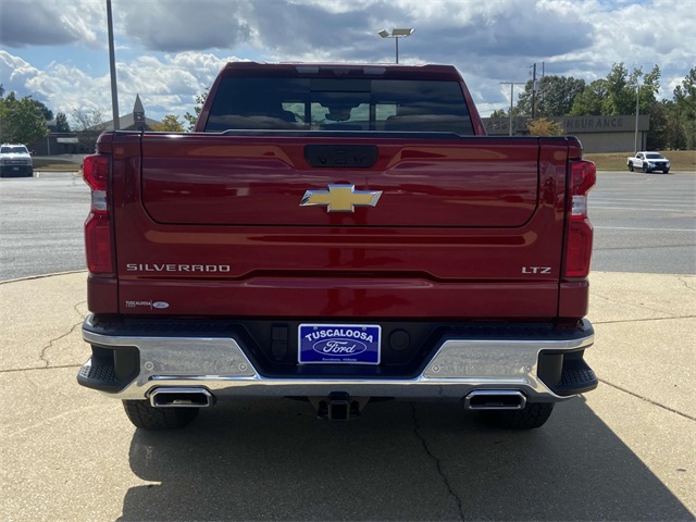 2025 Chevrolet Silverado 1500 LTZ photo 3