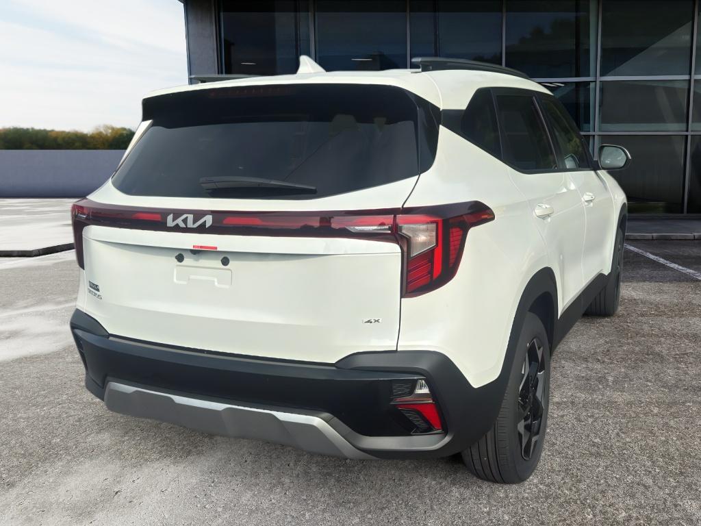 2026 Kia Seltos S photo 5