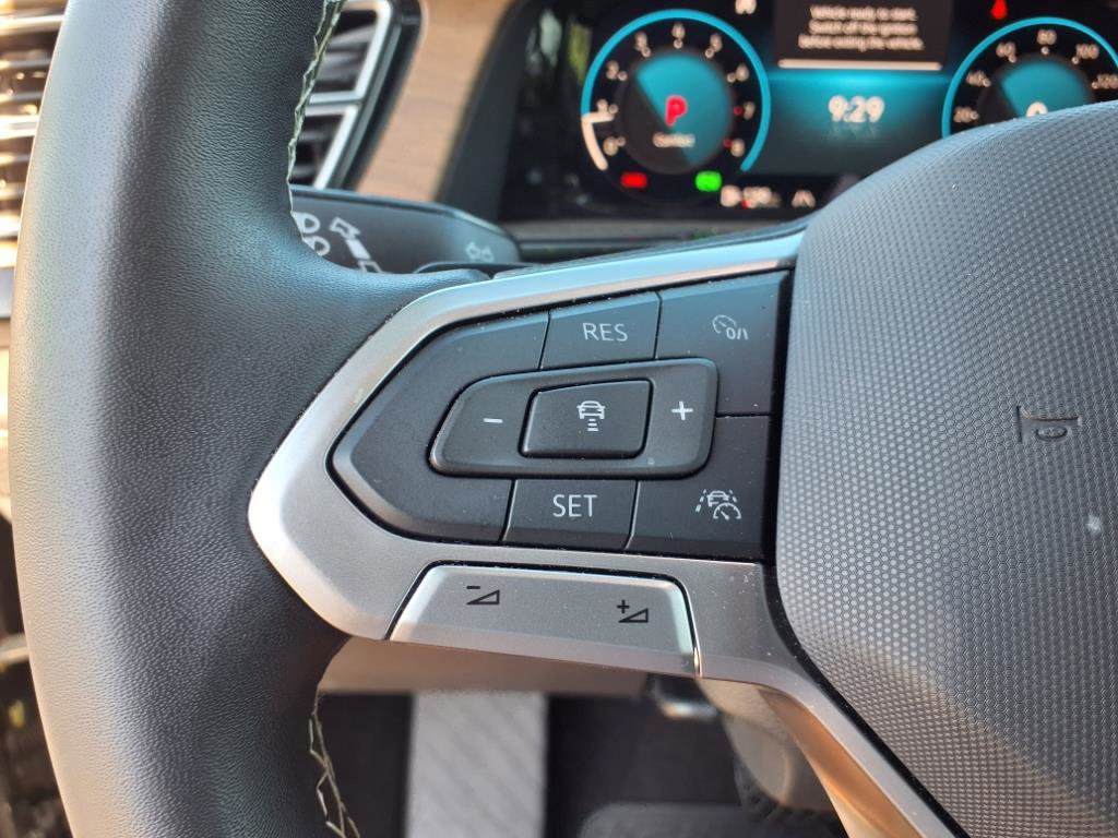 2024 Volkswagen Atlas SE photo 13