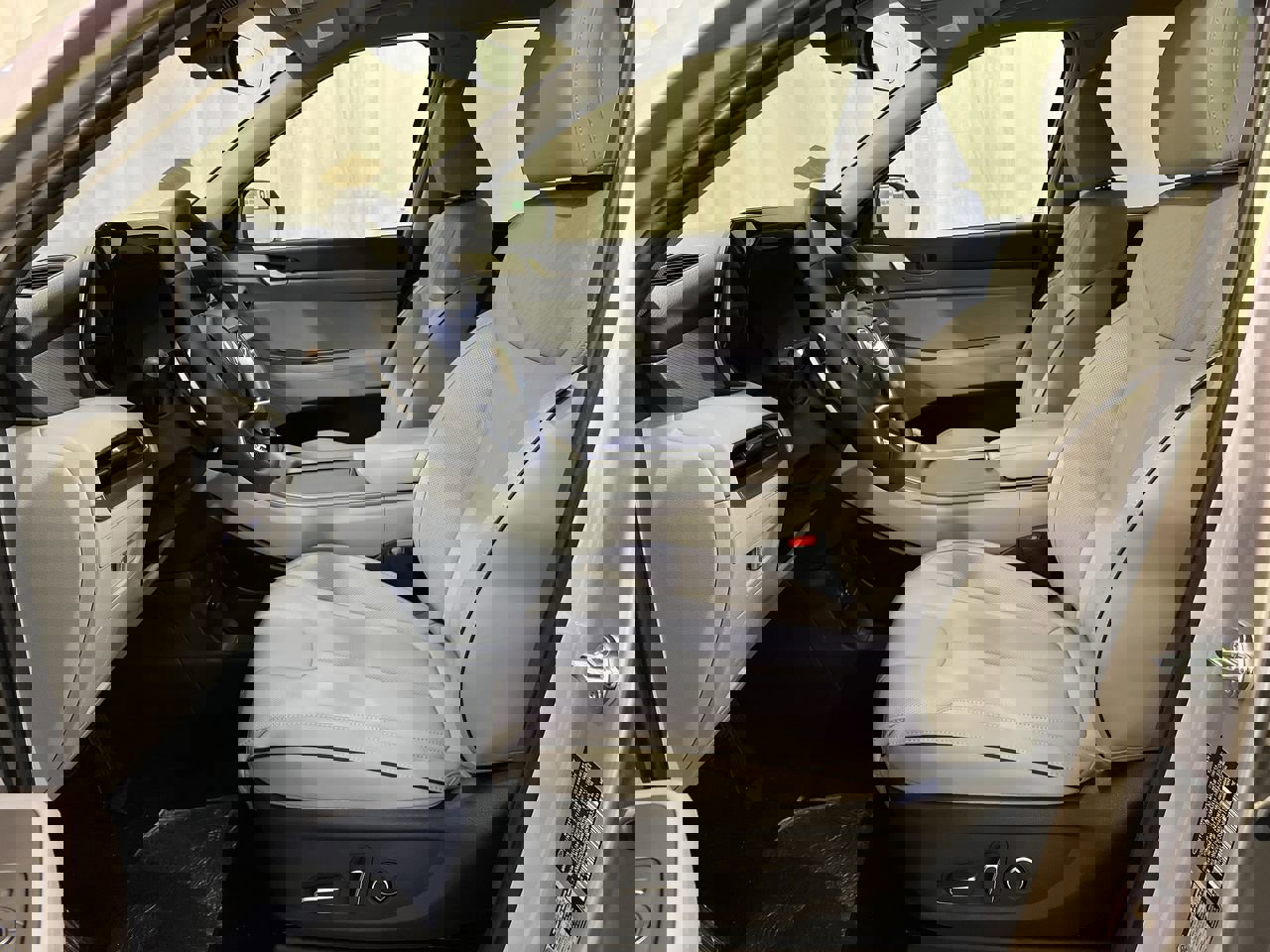 New 2025 Typhoon Silver Hyundai SEL image 13