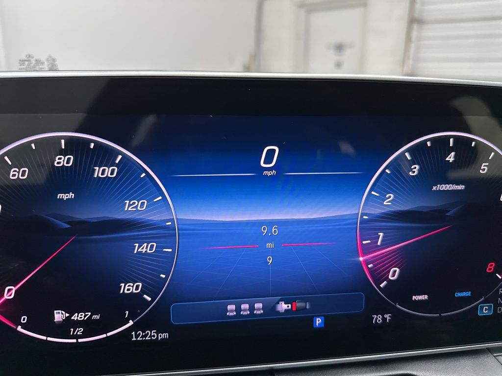 2025 Mercedes Benz C 300 photo 12