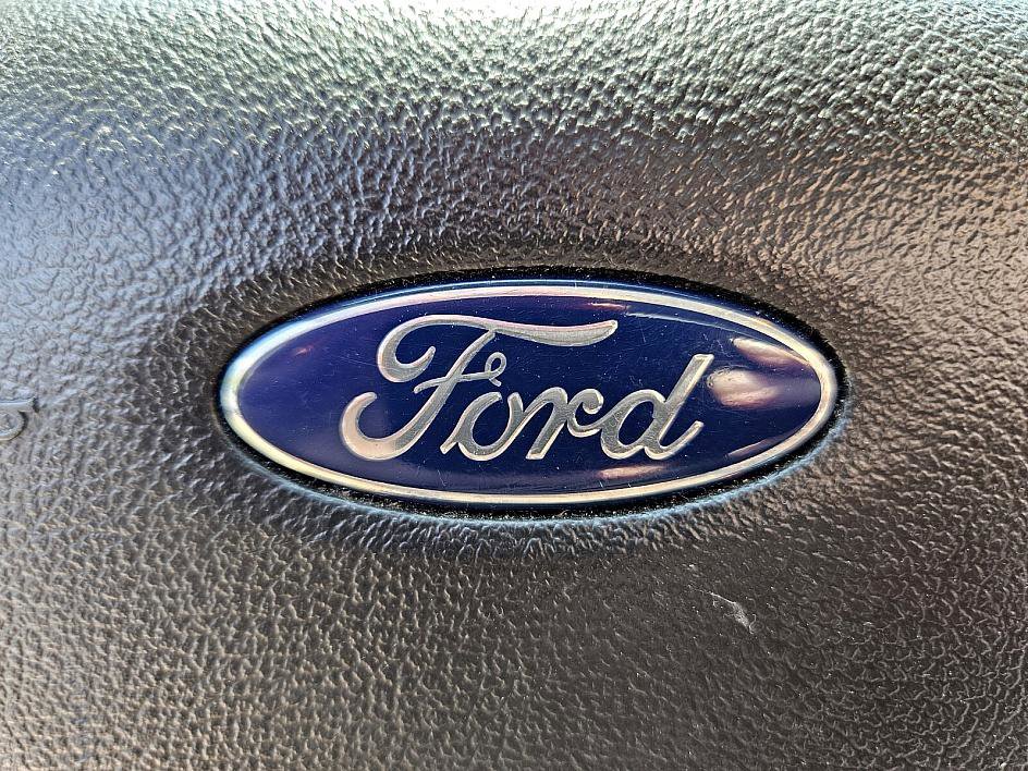 2019 Ford Fiesta SE photo 24