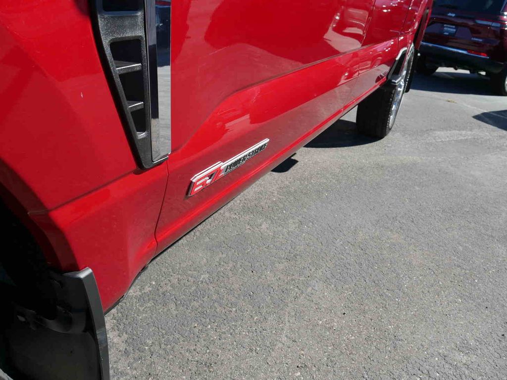 2024 Ford F-350 photo 27