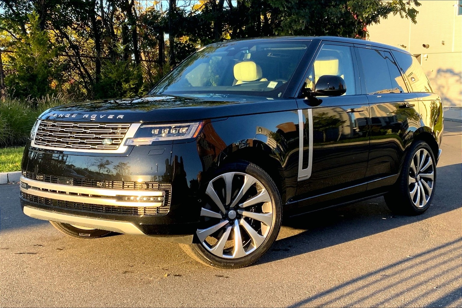 2025 Land Rover Range Rover Autobiography's photo