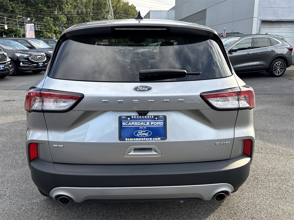 2022 Ford Escape SE photo 5